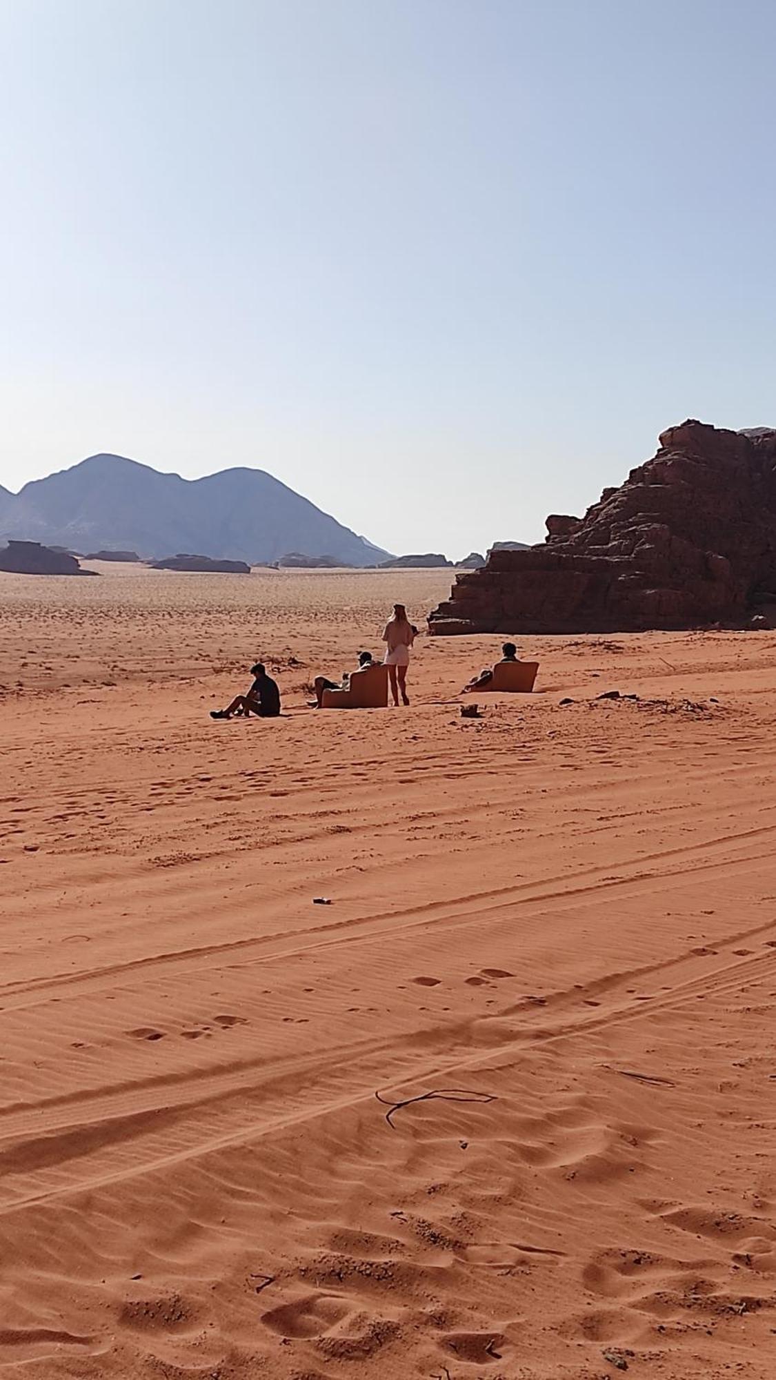 Omar Ghazi Camp Hotel Wadi Rum Bagian luar foto