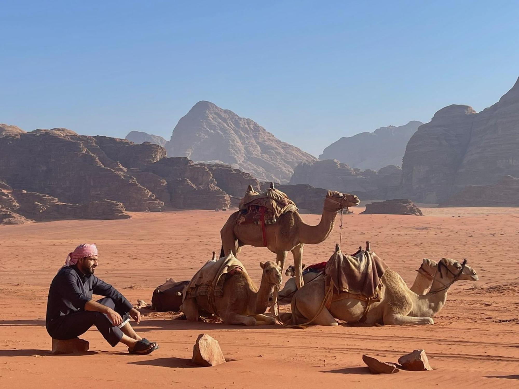 Omar Ghazi Camp Hotel Wadi Rum Bagian luar foto